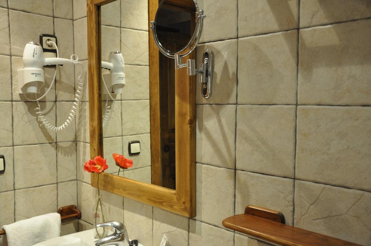 Apartamentos Los Pirineos - Atencion Personal Biescas  Extérieur photo