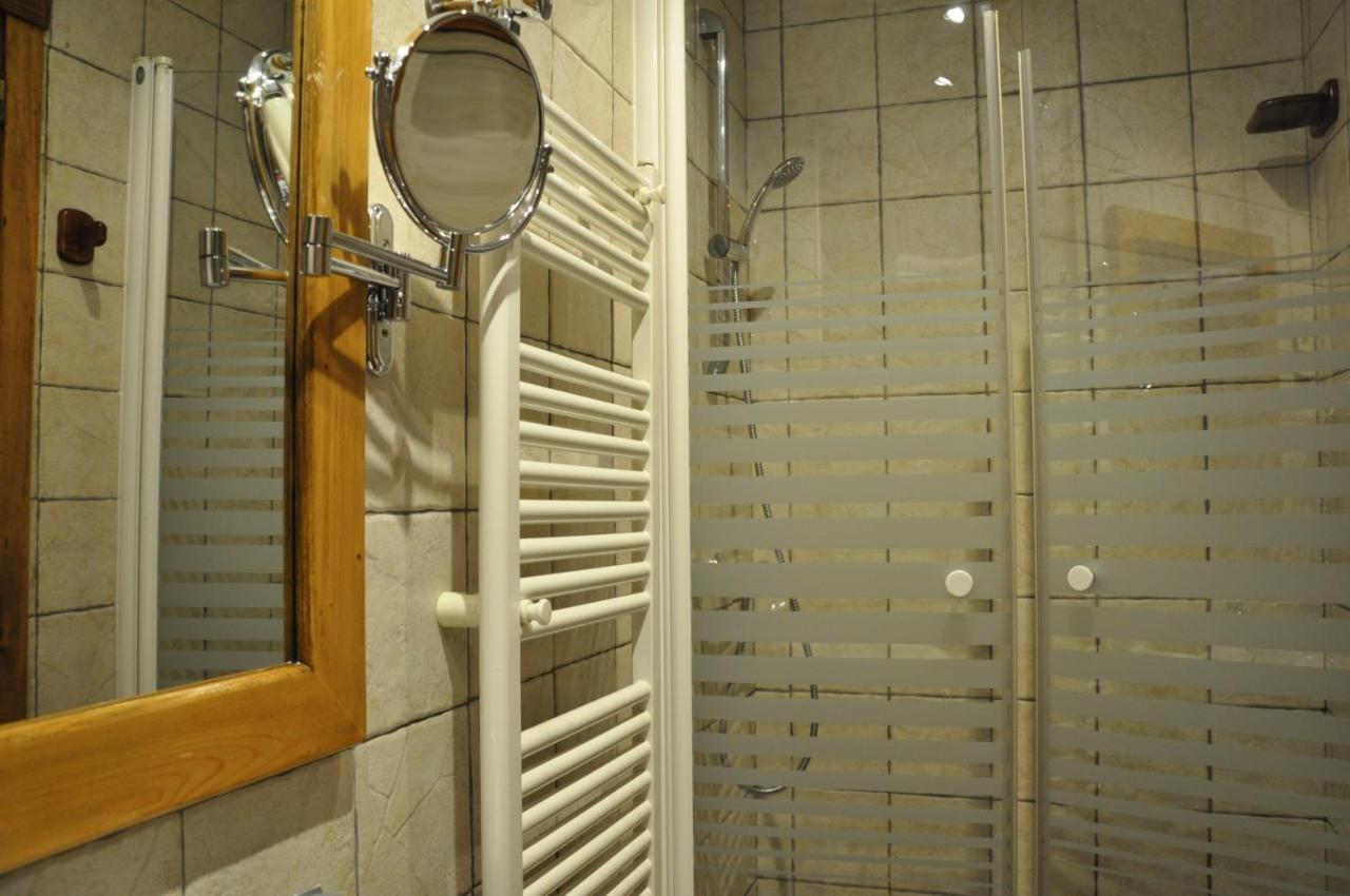 Apartamentos Los Pirineos - Atencion Personal Biescas  Extérieur photo
