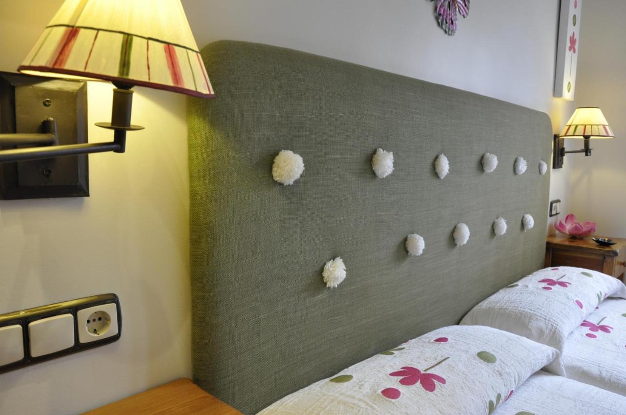 Apartamentos Los Pirineos - Atencion Personal Biescas  Extérieur photo