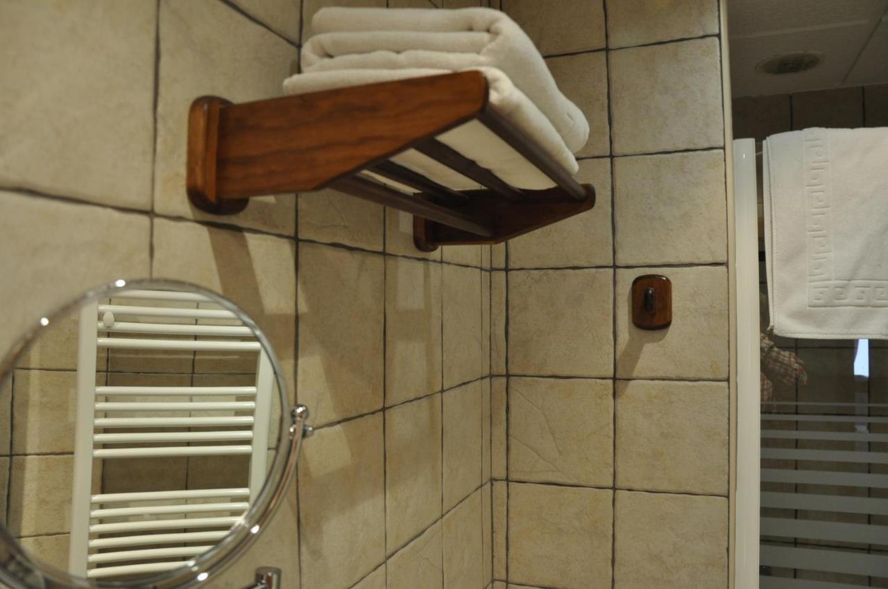Apartamentos Los Pirineos - Atencion Personal Biescas  Extérieur photo