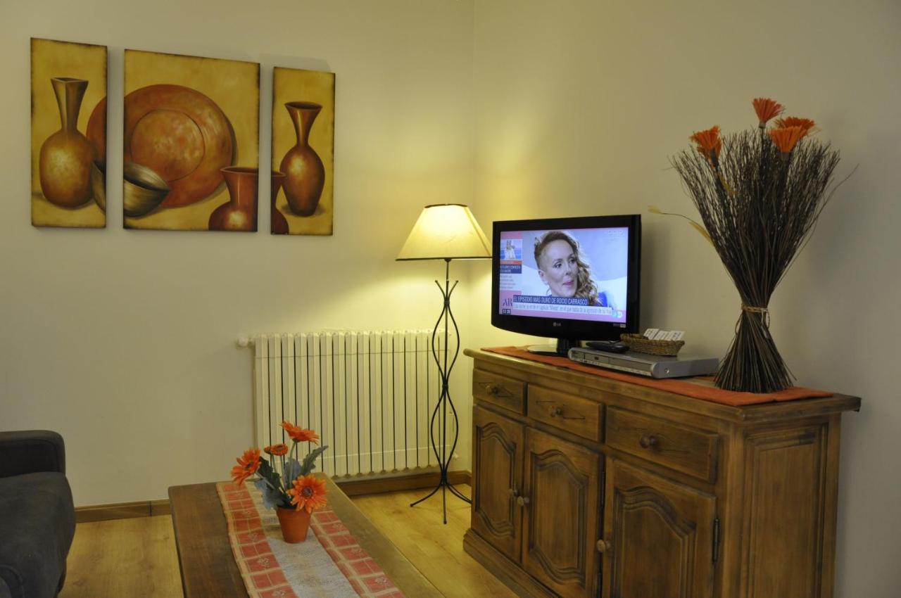 Apartamentos Los Pirineos - Atencion Personal Biescas  Extérieur photo