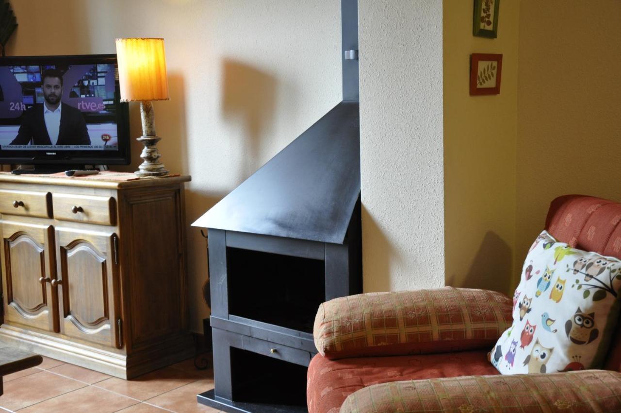 Apartamentos Los Pirineos - Atencion Personal Biescas  Extérieur photo